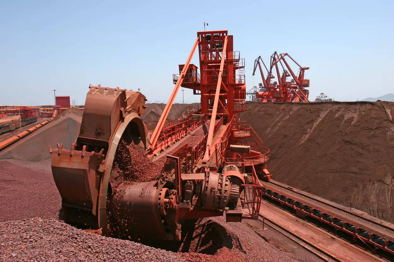 <p>The benchmark April iron ore on the Singapore Exchange traded 0.49 per cent higher to $104.25 a ton.</p>