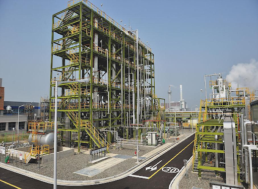 <p>DME is a synthetic fuel produced from methanol, which can be derived from dry biomass, coal or captured carbon dioxide.</p>