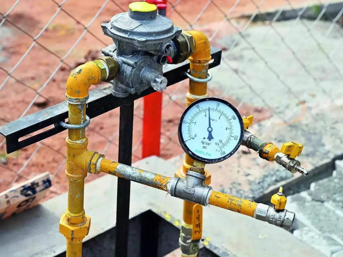 <p>Indraprastha Gas Limited has clarified that piped natural gas supply to hospitals remains uninterrupted. </p>