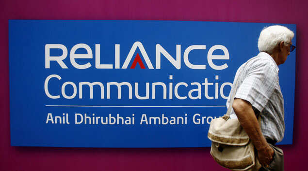 <p>Reliance Communications files review plea against SC order on spectrum sale under IBC</p>