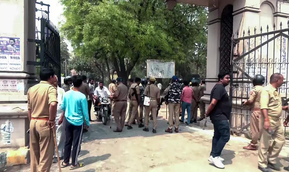 <p>The clubs are promoting a broad range of activities, including debates, speeches, poetry, cultural discussions, classical and folk music, dance, theatre, rangoli, painting and poster-making</p>