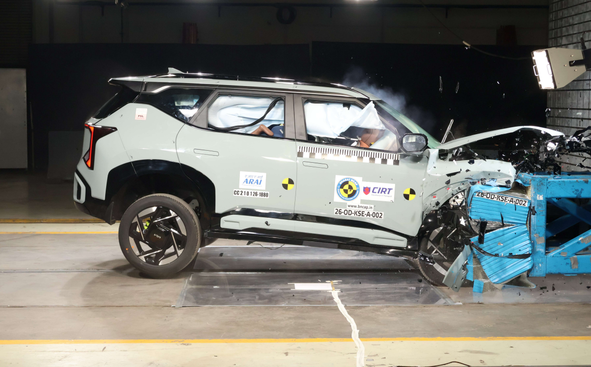 

<p>The fact sheet notes that the Seltos comes with Electronic Stability Control as standard. Curtain airbags and seat belt reminders are also listed as standard safety assist technologies, along with pedestrian protection.</p>
<p>“/><figcaption class=