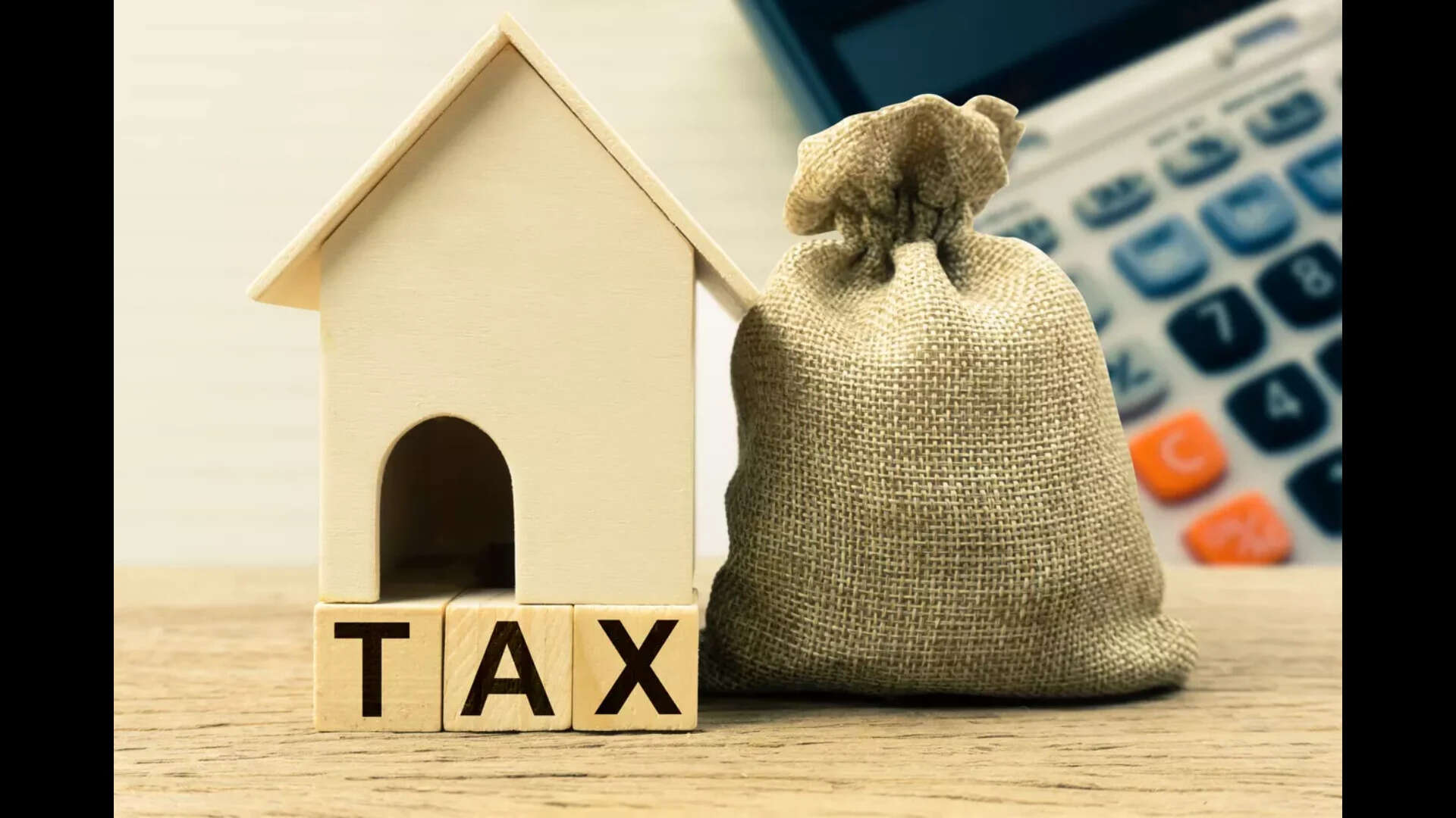 <p>Madhapur IT firms got undue benefit of over ₹100 crore property tax: CAG</p>
