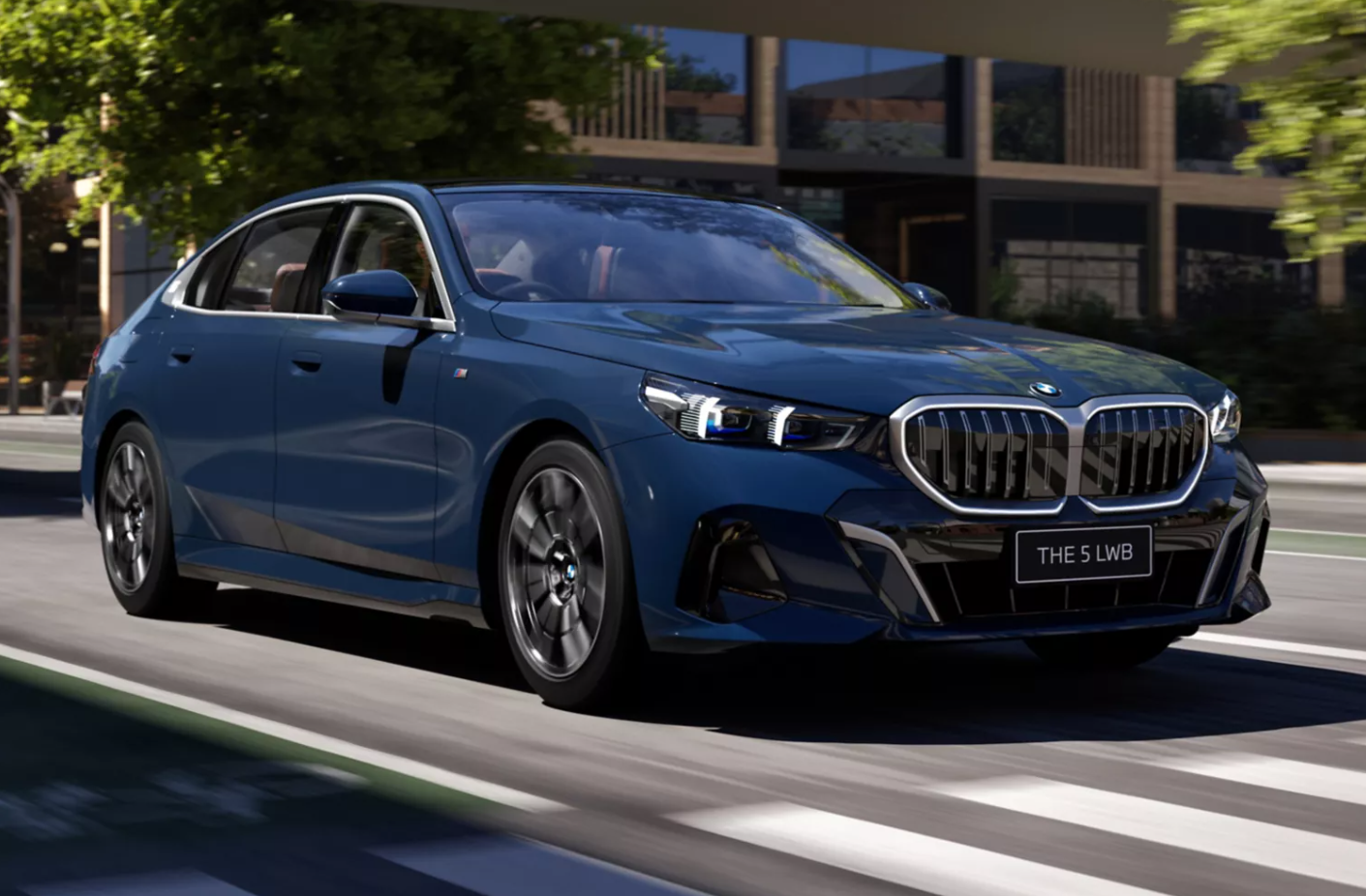 

<p>BMW 5 LWB</p>
<p>“/><figcaption class=