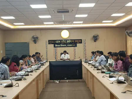 <p>A meeting to this effect was held under Rajesh Yadav, Additional Chief Secretary (School Education), to assess key schemes, activities, and pressing issues of the Education Department.</p>