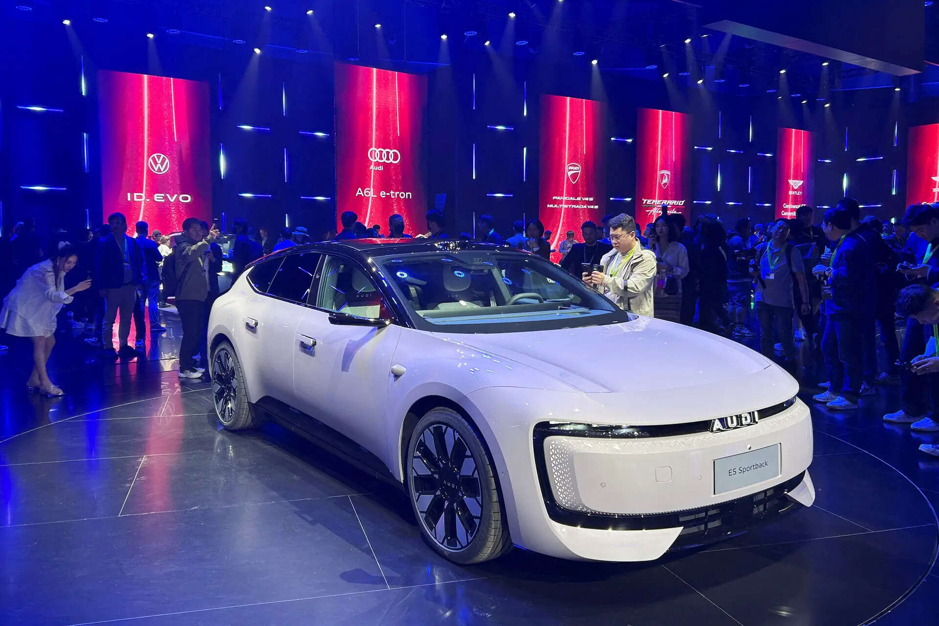 

<p>The Audi E5 Sportback, the first model of Audi’s series of electric vehicles (EVs) jointly developed with SAIC.</p>
<p>“/><figcaption class=