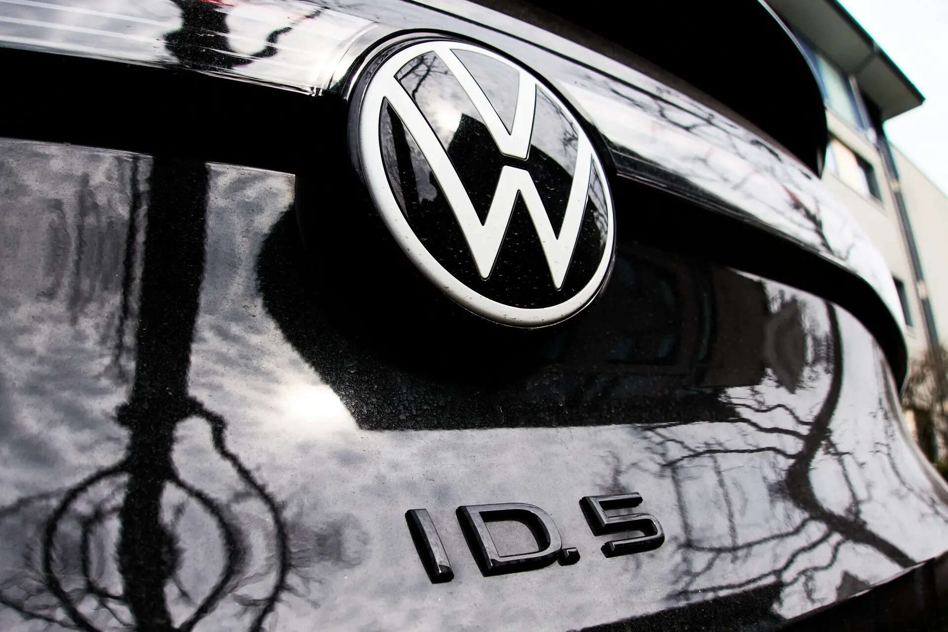 

<p>German auto giant Volkswagen has significantly scaled back its China ambitions, slashing sales and profitability targets for 2030 due to intense competition.</p>
<p>“/><figcaption class=