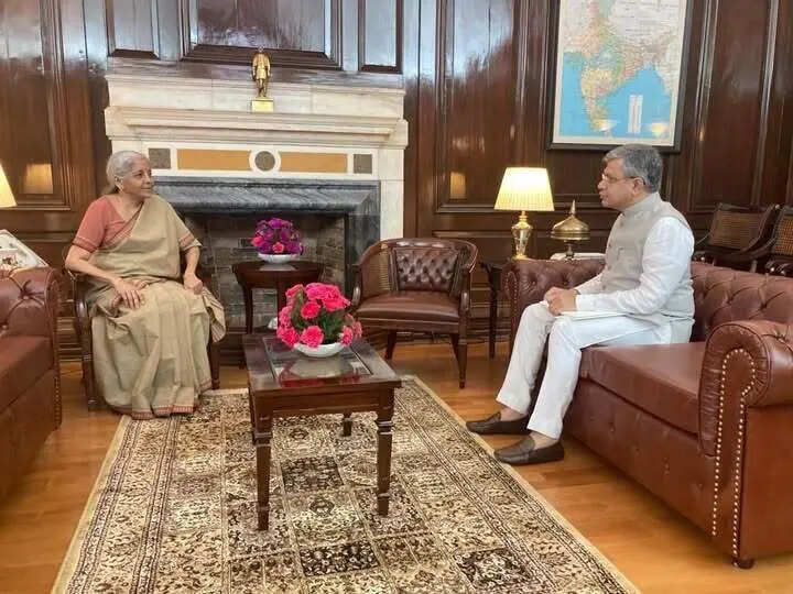 <p>The Finance Minister advised the Indian Banks’ Association (IBA) to develop a coordinated institutional mechanism to respond swiftly and effectively to any such threats.</p><p>“/<figcaption class=