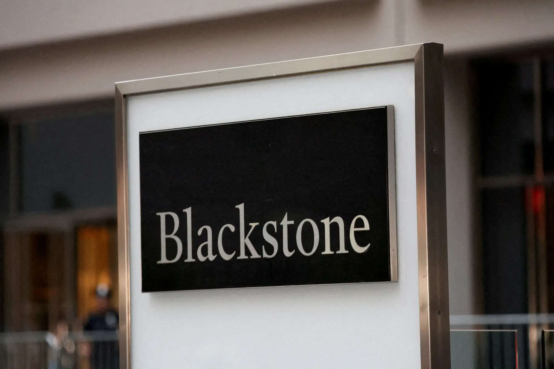 <p>Ares to acquire Rover natgas pipeline stake from Blackstone</p>