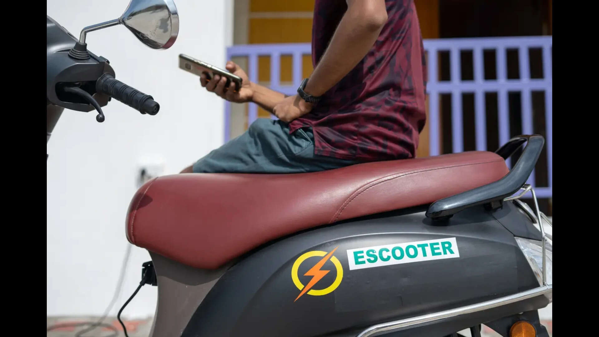 Even where demand exists, execution hurdles remain. In major cities, housing societies are increasingly becoming a bottleneck for EV adoption, with residents struggling to install home chargers.