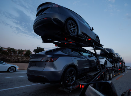 

<p>Tesla is recalling 14,575 Model Y SUVs in the US due to a missing certification label detailing weight specifications. </p>
<p>“/><figcaption class=