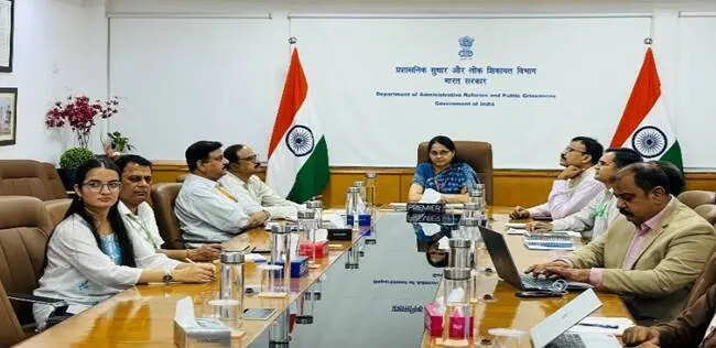 <p>Sarita Chauhan, Additional Secretary, DARPG, addresses nodal officers during the launch of the NeSDA 2025 Portal in New Delhi.</p>