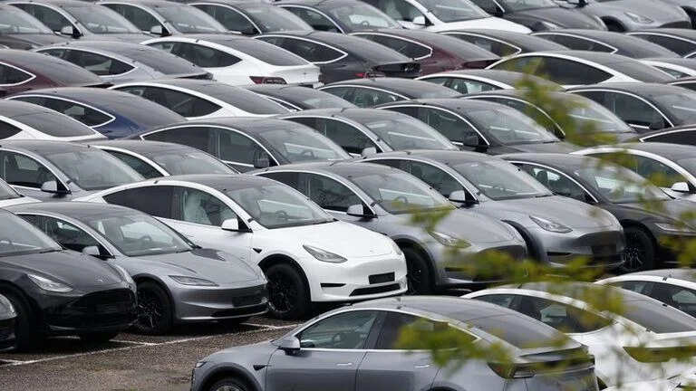 

<p>This growth is happening as the overall electric car market expands.</p>
<p>“/><figcaption class=
