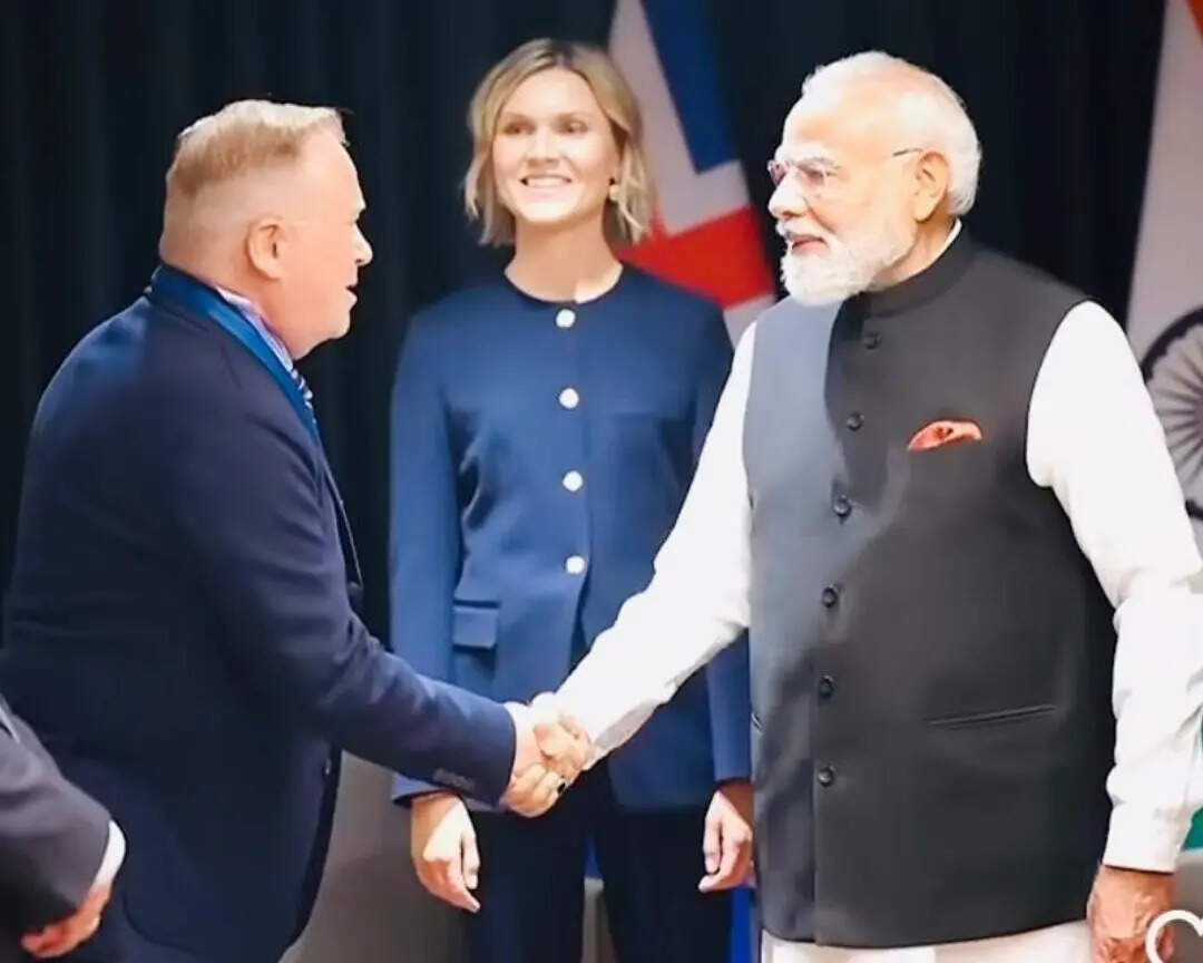 <p>Oslo, May 19: Ambassador Benedikt Höskuldsson with Prime Minister Narendra Modi and Prime Minister Kristrún Frostadóttir of Iceland</p>