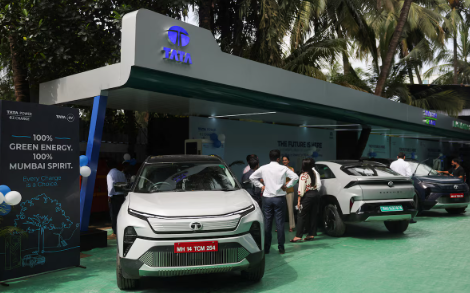 

<p>इस रणनीतिक कदम का लक्ष्य देरी को दूर करना और उन्नत चीनी तकनीक का लाभ उठाना है, जिसका पहला मॉडल 2027 में लॉन्च होने वाला है।</p>
<p>“/><figcaption class=