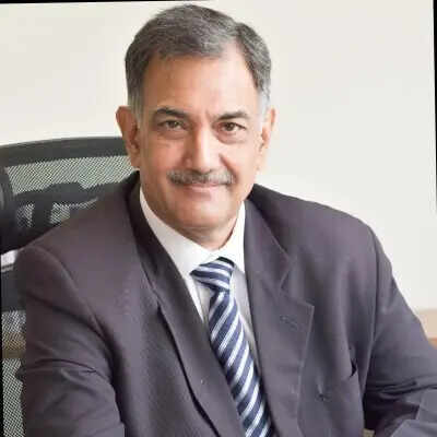 <p>Amit Kapur</p>