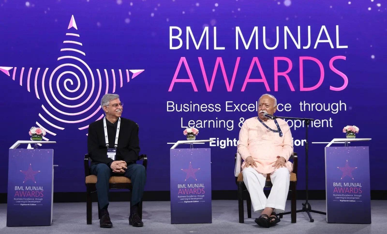 <p>Sunil Kant Munjal with Mohan Bhagwat, Sarsanghchalak, Rashtriya Swayamsevak Sangh, at the Mindmine Summit 2026.</p>