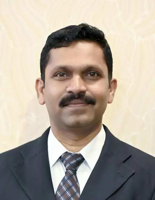 <p>Dr Samir Dwidmuthe, Editor, Journal of Trauma, Professor & Head, Dept. of Orthopaedics, All India Institute of Medical Sciences, Nagpur </p>