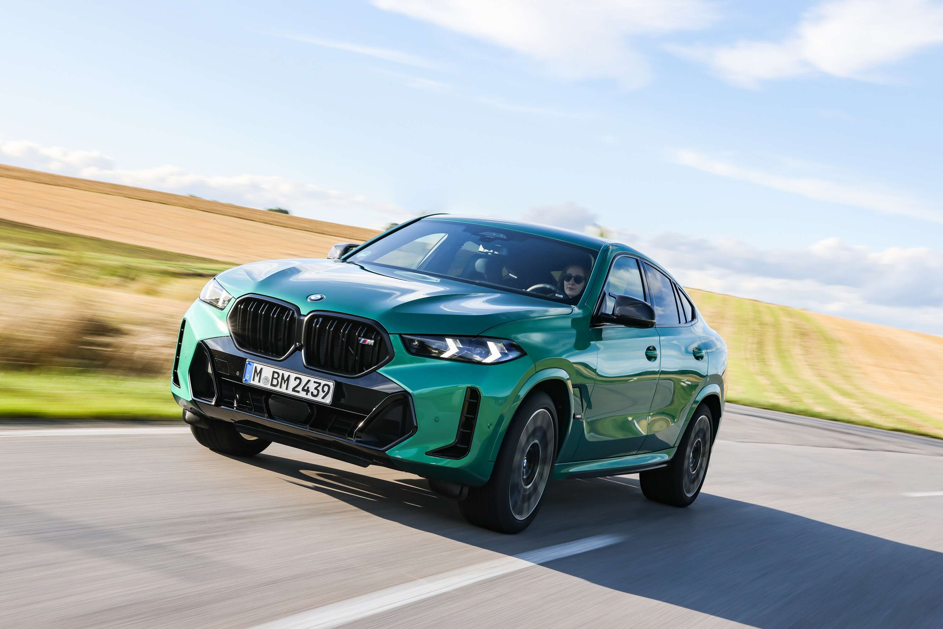 

<p>The X6 M60i features BMW Operating System 8.5 on a curved display with a 12.3-inch instrument cluster and a 14.9-inch touchscreen.</p>
<p>“/><figcaption class=