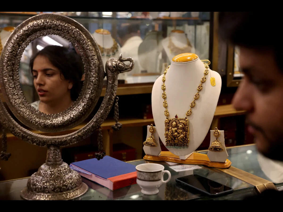 FILE PHOTO: A gold necklace is displayed on a counter