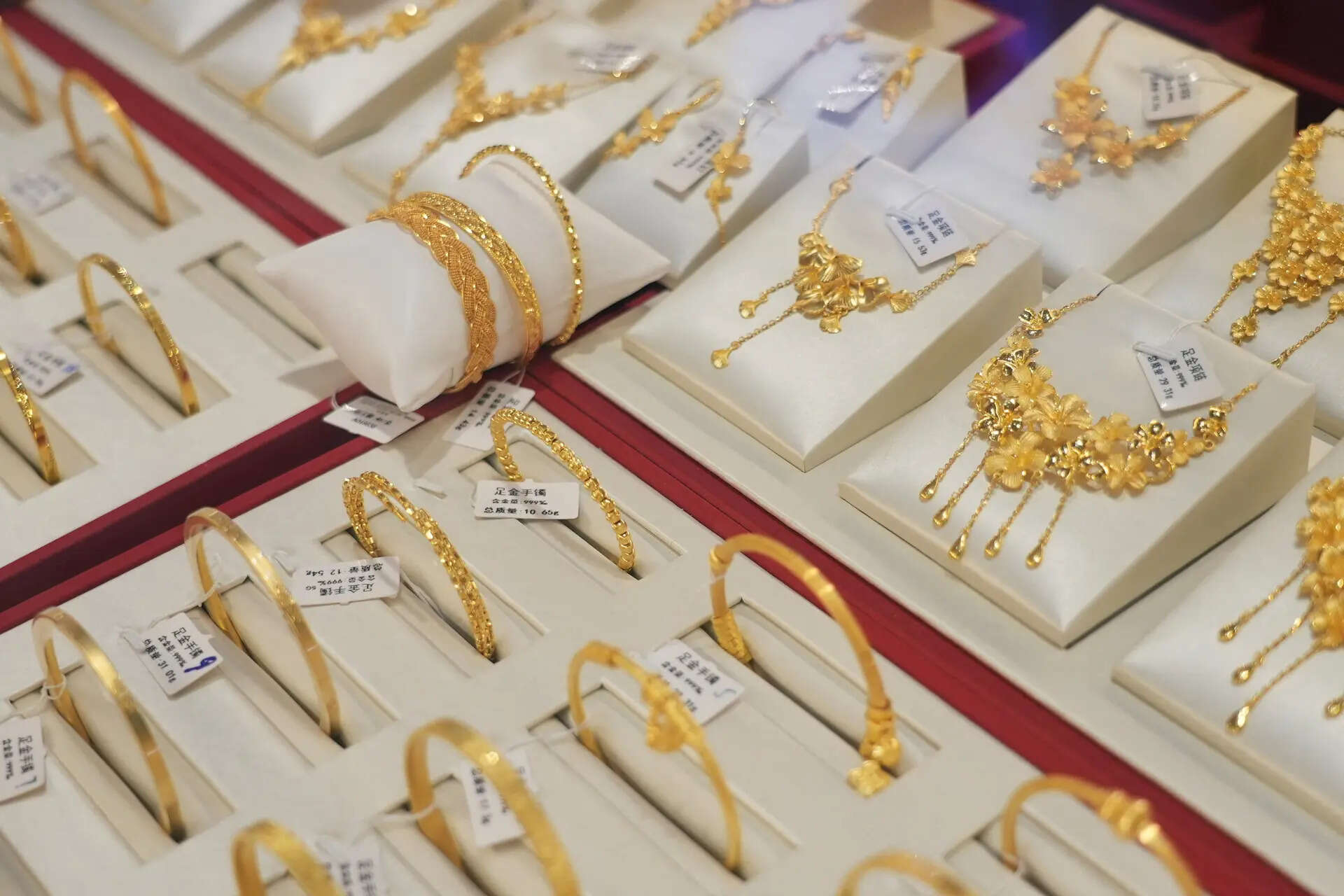 Golds next move hinges on geopolitics, interest rates and investor sentiment, according to the World Gold Council. (Representative image)