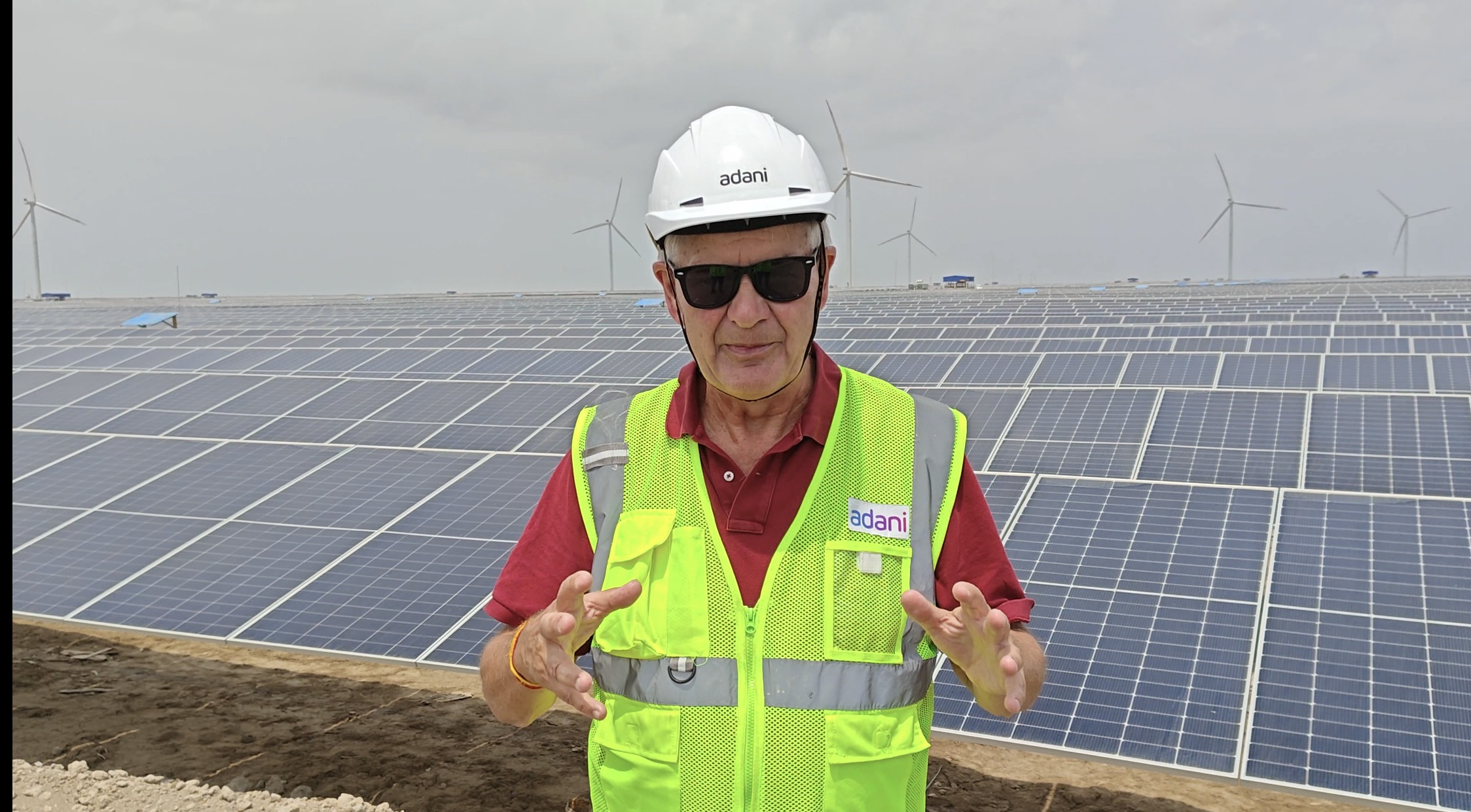 <p>Erik Solheim at Khavda Renewable Energy Park, developed by Adani Green Energy Limited (AGEL)</p>