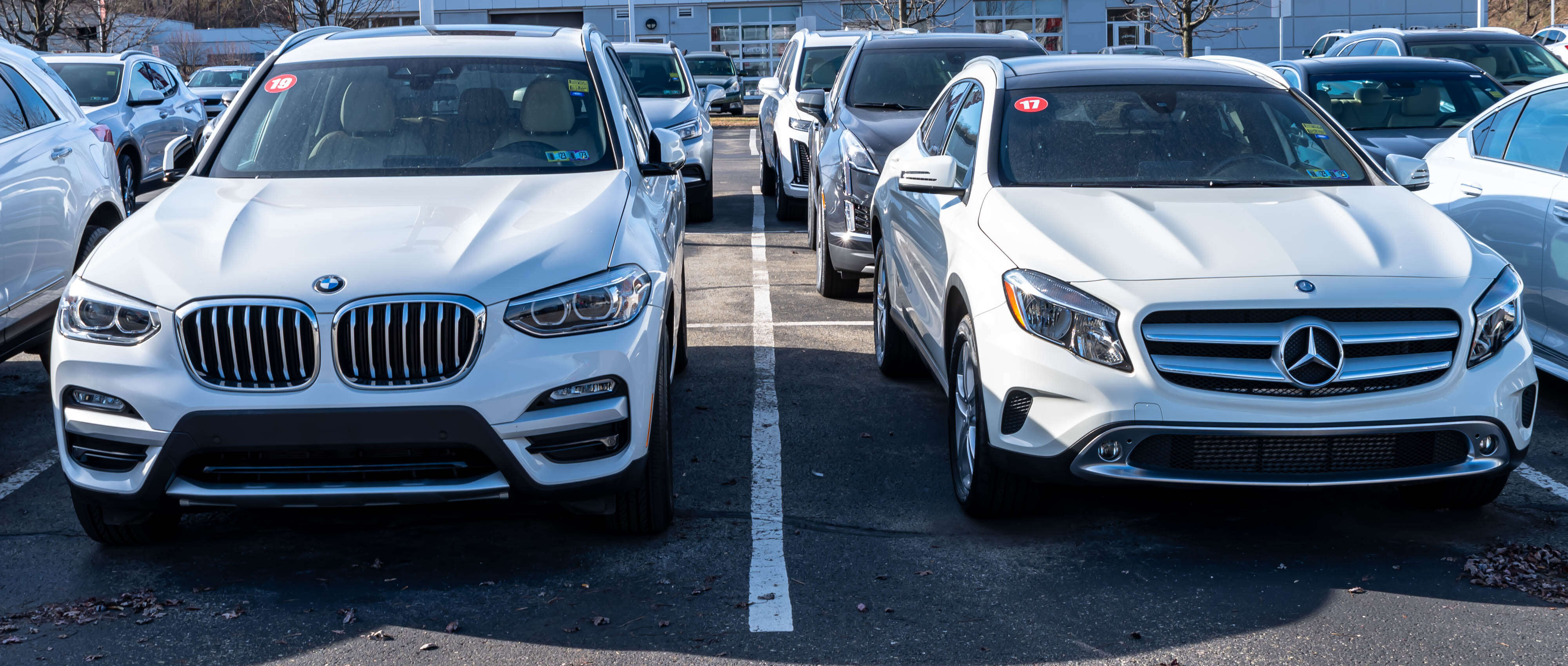 

<p>The two German rivals captured nearly 75% of India’s luxury car market, which grew 4% YoY to 26,688 units in H1.</p>
<p>“/><figcaption class=