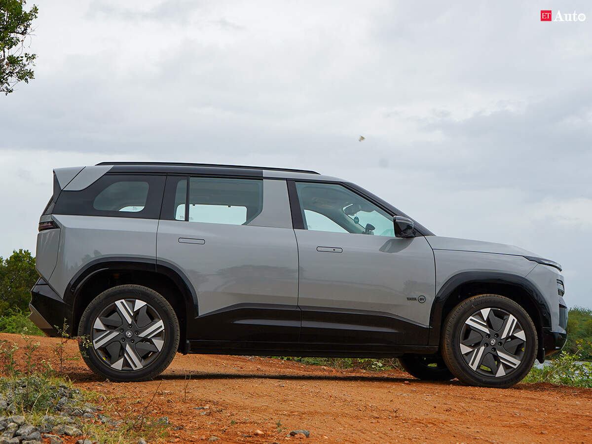 

<p>The structural rigidity of the body gives an impression that the entire vehicle has been carved from a single block.</p>
<p>“/><figcaption class=