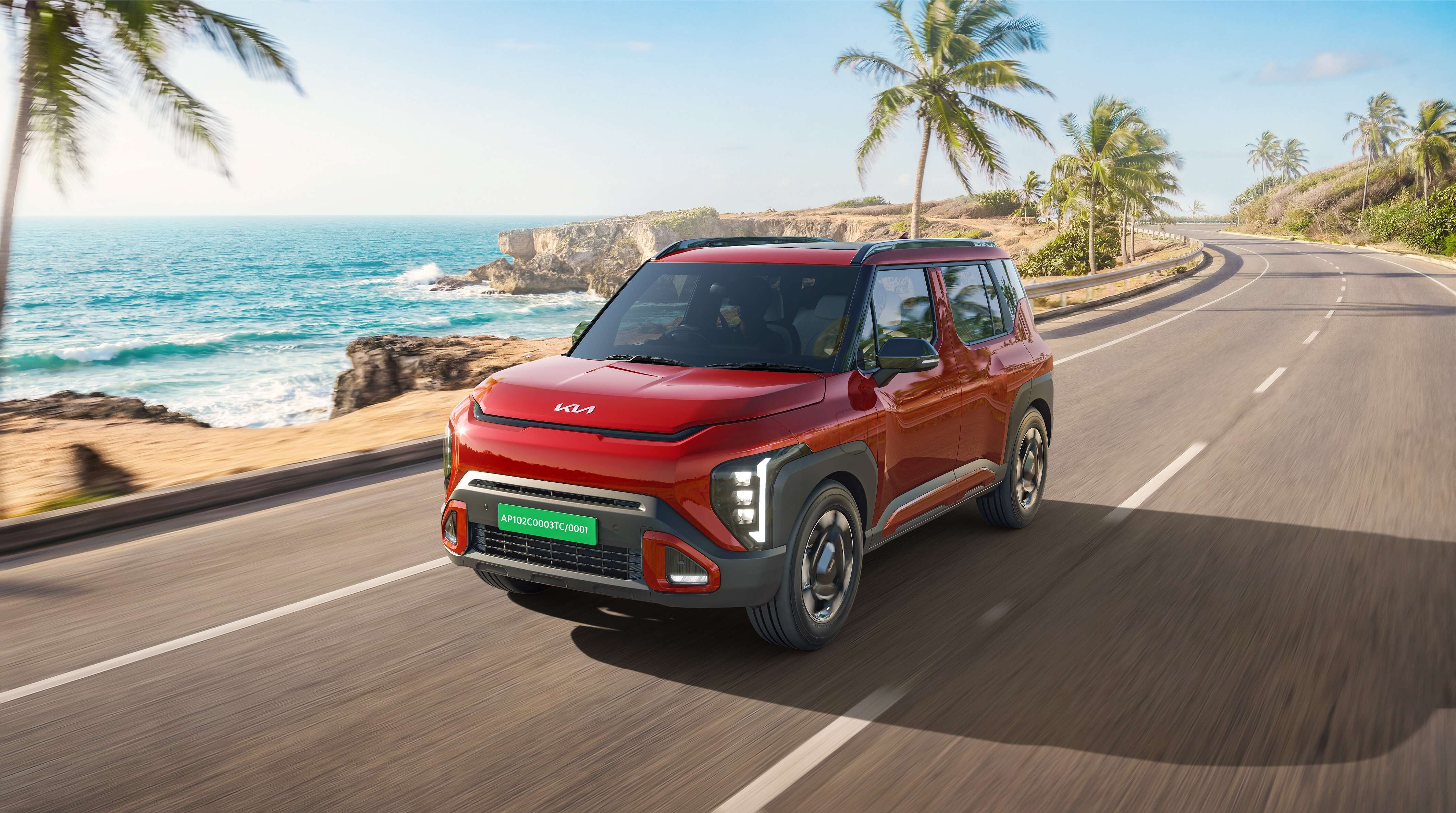 

<p>The Syros EV offers a 42 kWh battery with 404 km range and a 51.4 kWh pack with up to 526 km.</p>
<p>“/><figcaption class=
