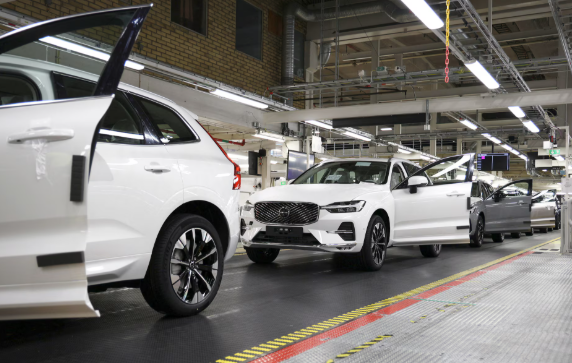 

<p>The automaker expects profitability to improve in the second half, supported by new model ramp-up and cost-cutting measures.</p>
<p>“/><figcaption class=