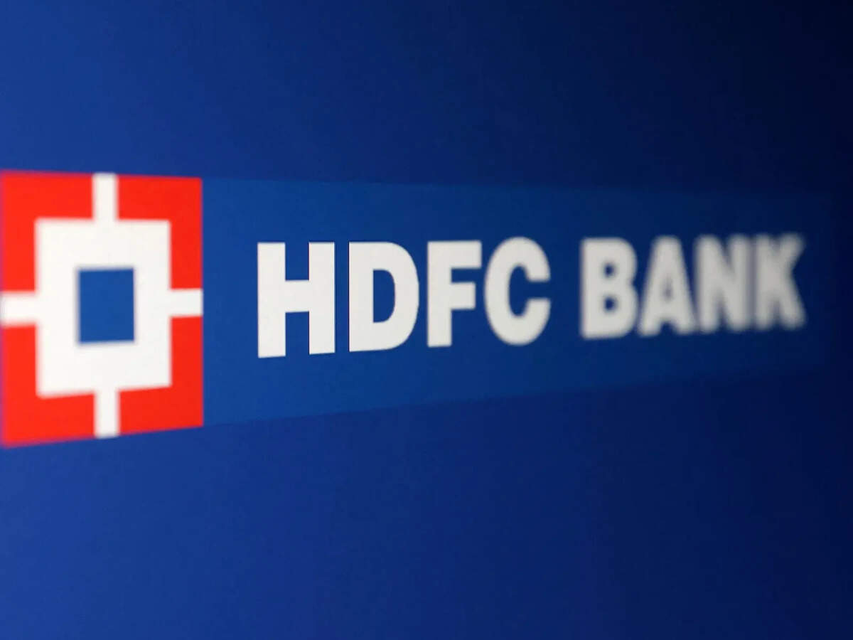 <p>HDFC Bank fines CEO, CFO Rs 1 lakh each over MSRDC deposit case</p>