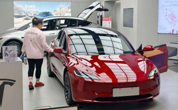 

<p>The move underscores risks around national security concerns, even as Shanghai remains Tesla’s largest production hub and key export base.</p>
<p>“/><figcaption class=