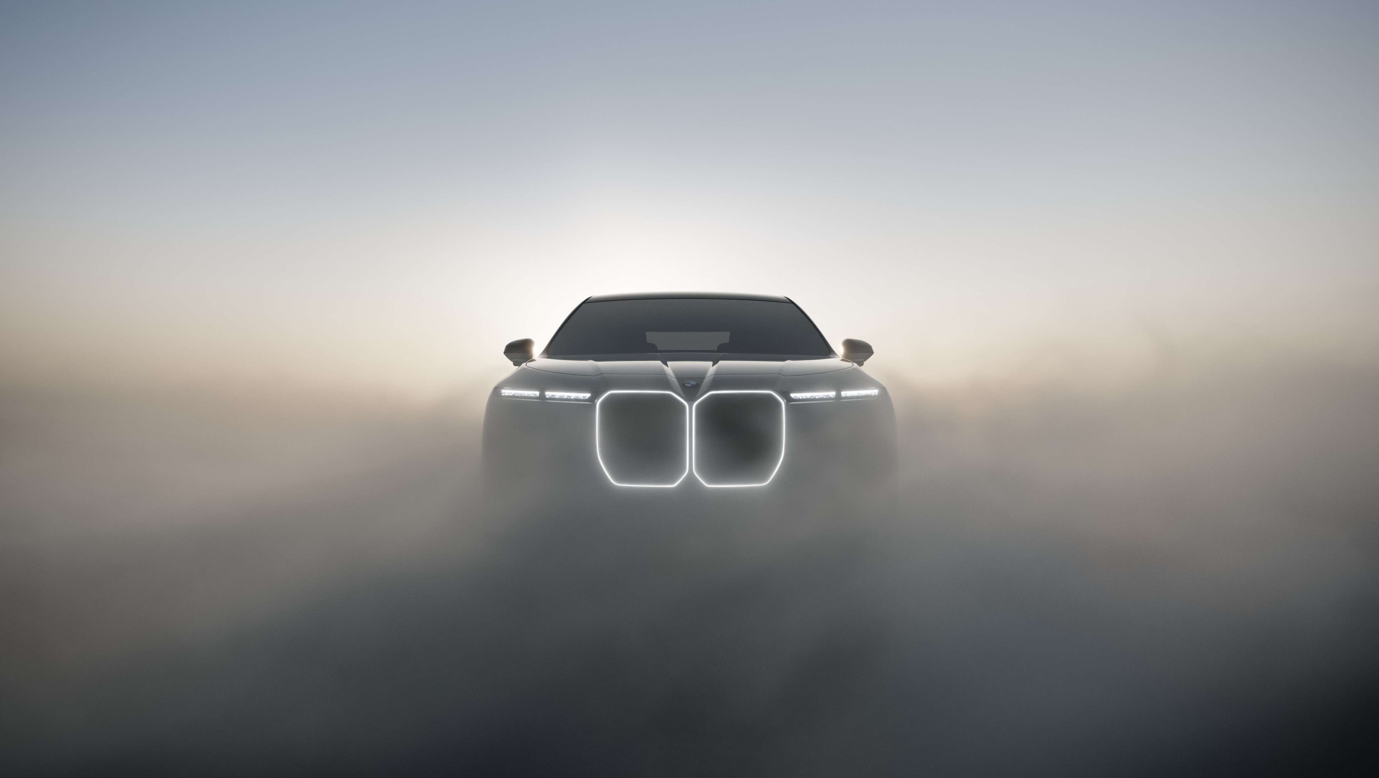 

<p>The new 7 Series gets a refreshed design with an illuminated kidney grille and crystal headlights, alongside a premium, tech-rich minimalist cabin.</p>
<p>“/><figcaption class=