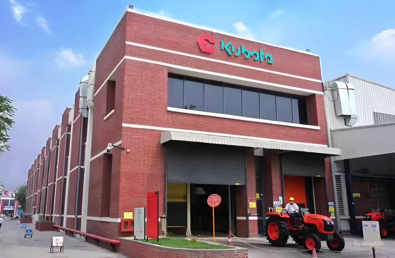 <p>Escorts Kubota expects to break ground on its ₹4,500 crore Uttar Pradesh plant in August after taking possession of the land.<br></p>