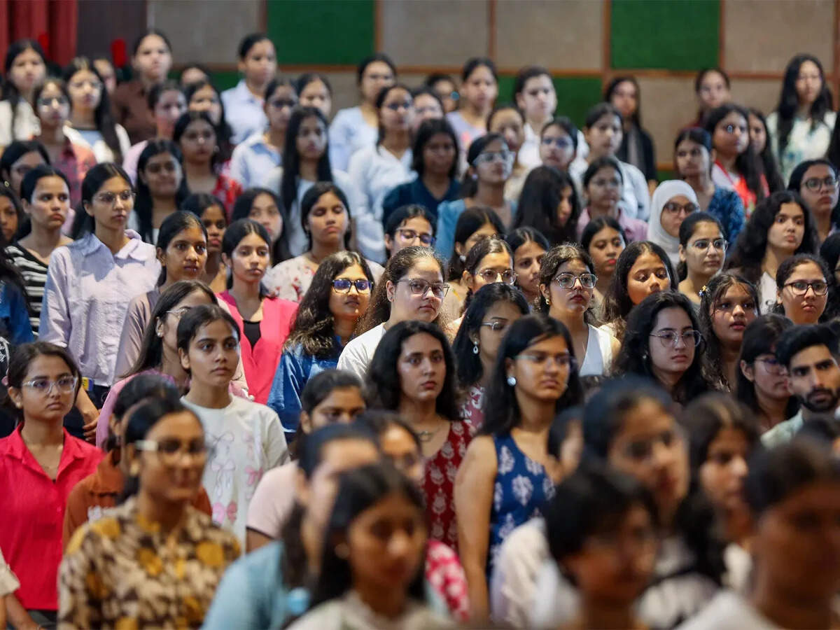 The guidelines call for coaching centres to be registered and prescribe requirements covering fees, infrastructure, tutor qualifications, student records, grievance redressal and a code of conduct.