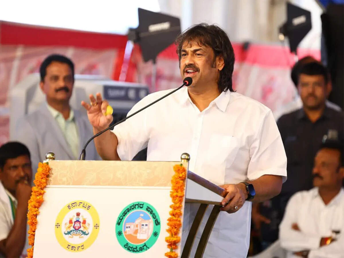 KPS aim to provide LKG to Class 12 education in Kannada, English mediums: Karnataka Education Minister Madhu Bangarappa