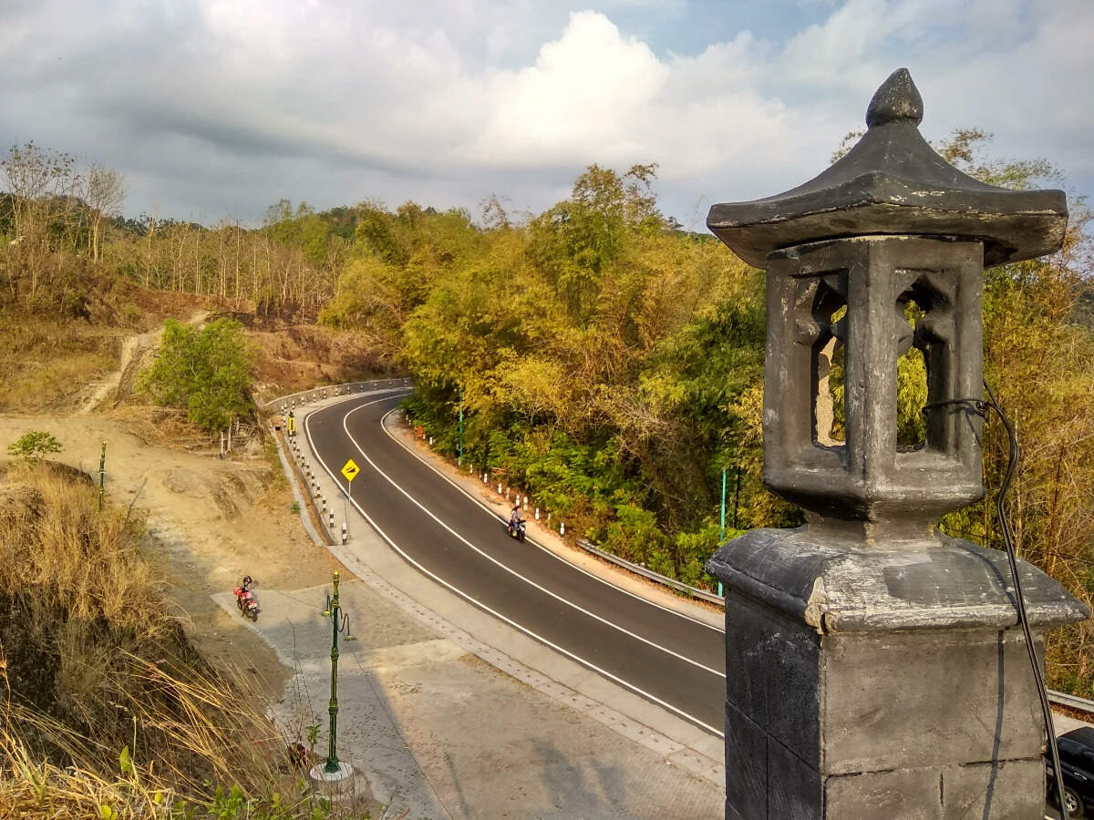 Schools will be evaluated according to their location, with separate consideration for the Aizawl Municipal Corporation (AMC) and Lunglei Municipal Council (LMC) areas.
