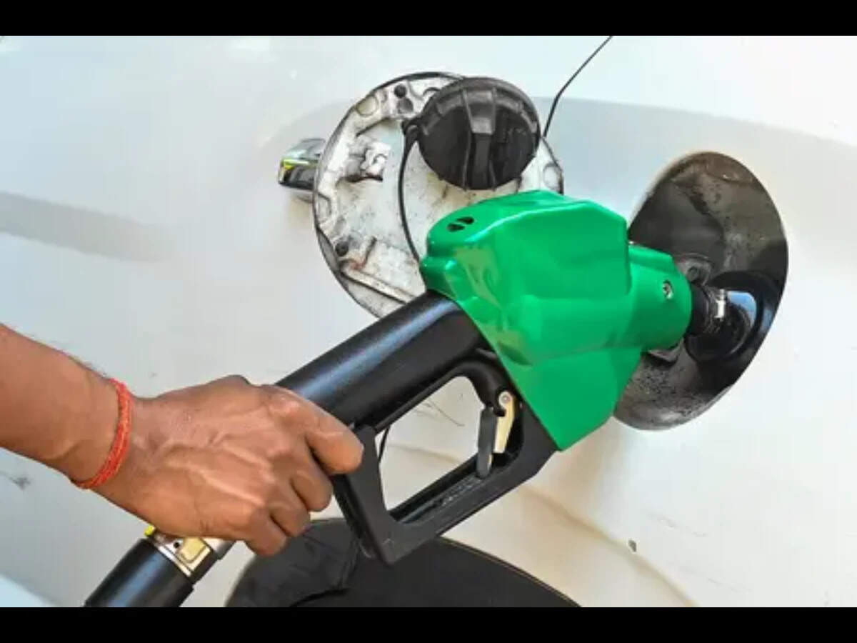 The state has 12 petroleum leases and 12 petroleum exploration licences. Natural gas production in Rajasthan stands at 2.6-2.8 MMSCMD.