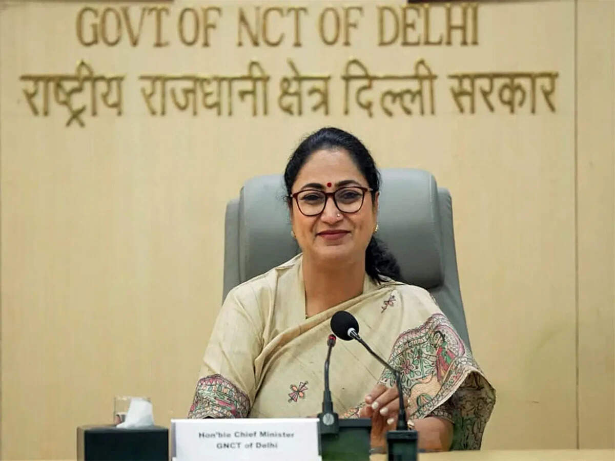 Delhi: CM Rekha Gupta asks MCD to focus on cleanliness, health, education