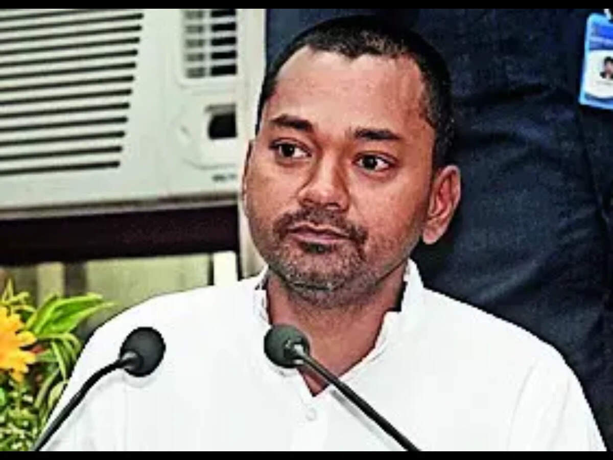 Govt hikes honorarium of contractual med college teachers, resident doctors