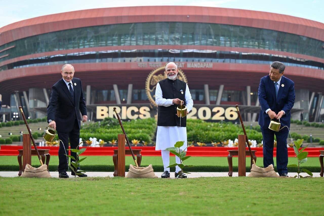 Modi, Xi, Putin & other leaders planted saplings at Bharat Mandapam