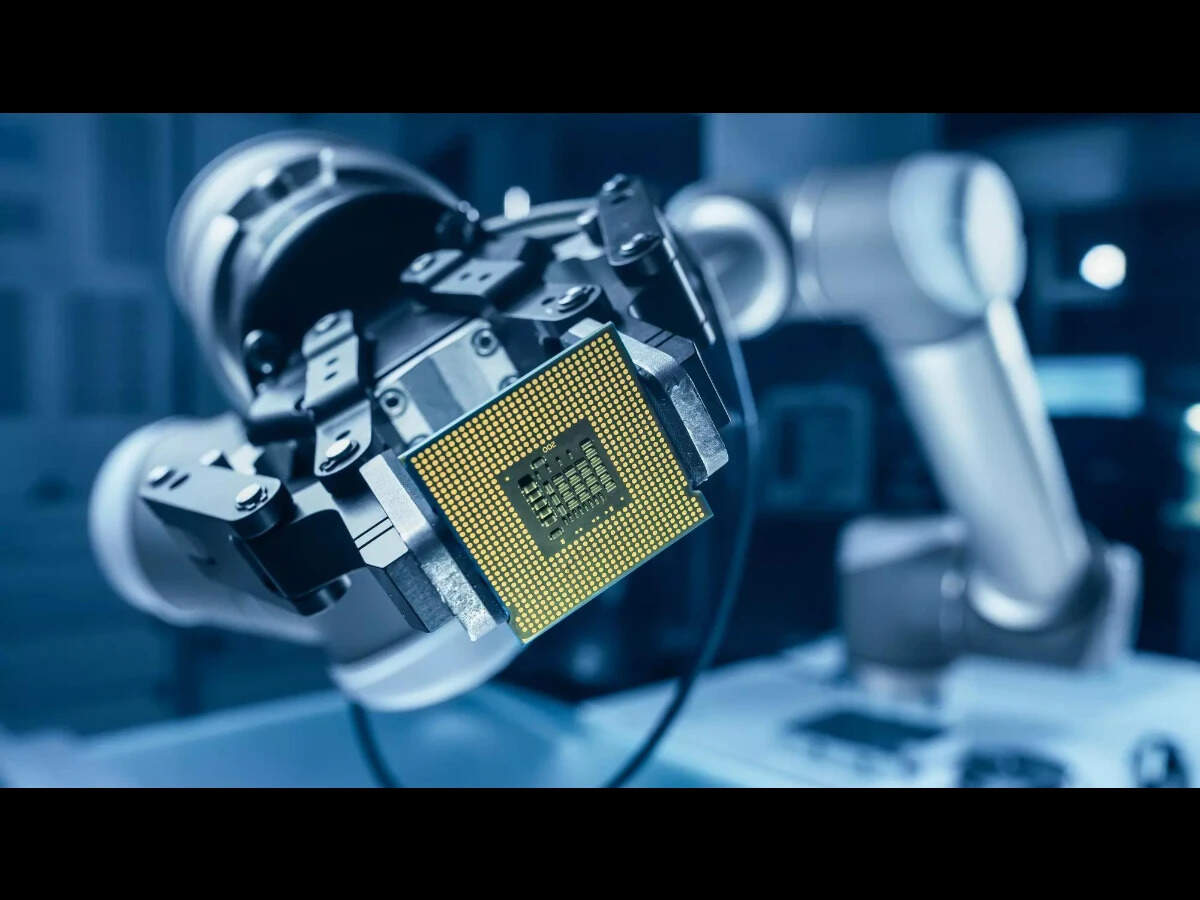 Lam Research Announces ₹10,000 Crore Investment in India for Silicon ...