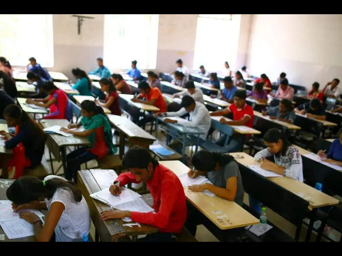Maharashtra has set up panel to examine conversion of aided colleges into private universities