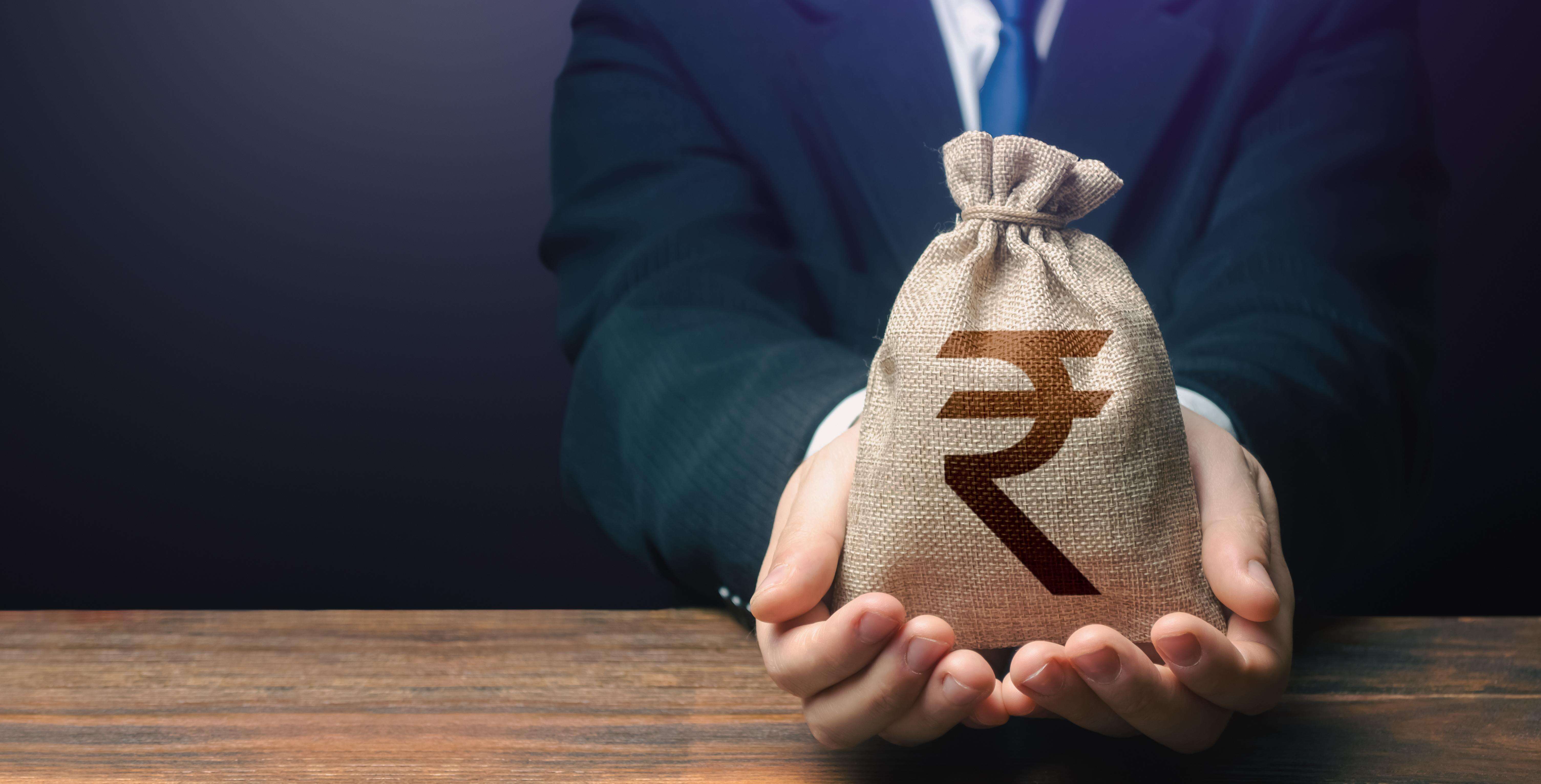 134804321 India's Economic Outlook Amidst Rising Rates and Natural Disasters, ETCFO