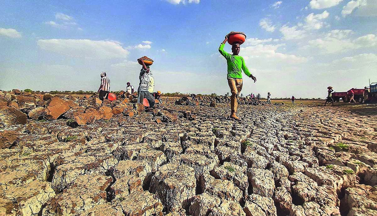 134804324 India's Economic Outlook Amidst Rising Rates and Natural Disasters, ETCFO