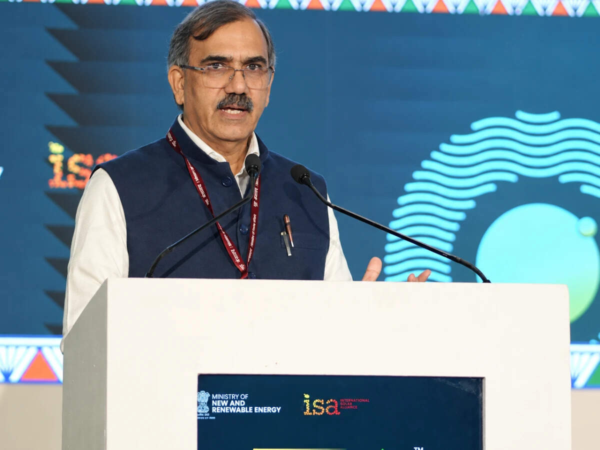 Shri Abhay Bakre, Mission Director, National Green Hydrogen Mission