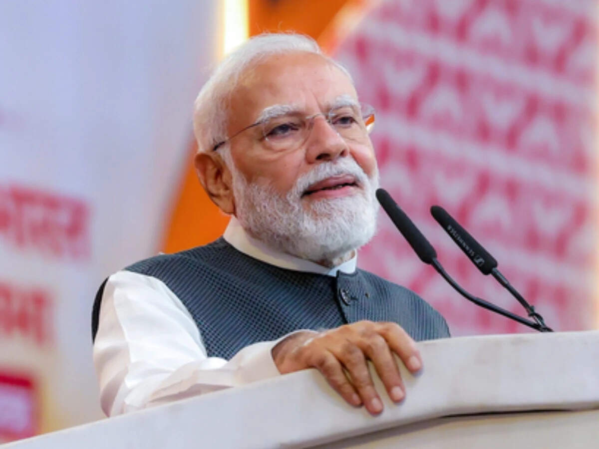 According to an official press release by the Prime Minister’s Office, the projects include the Poonamallee-Vadapalani stretch of the second phase of the Chennai Metro Rail Project, built at a cost of around ₹4,900 crore, and national highway works worth around ₹3,700 crore.