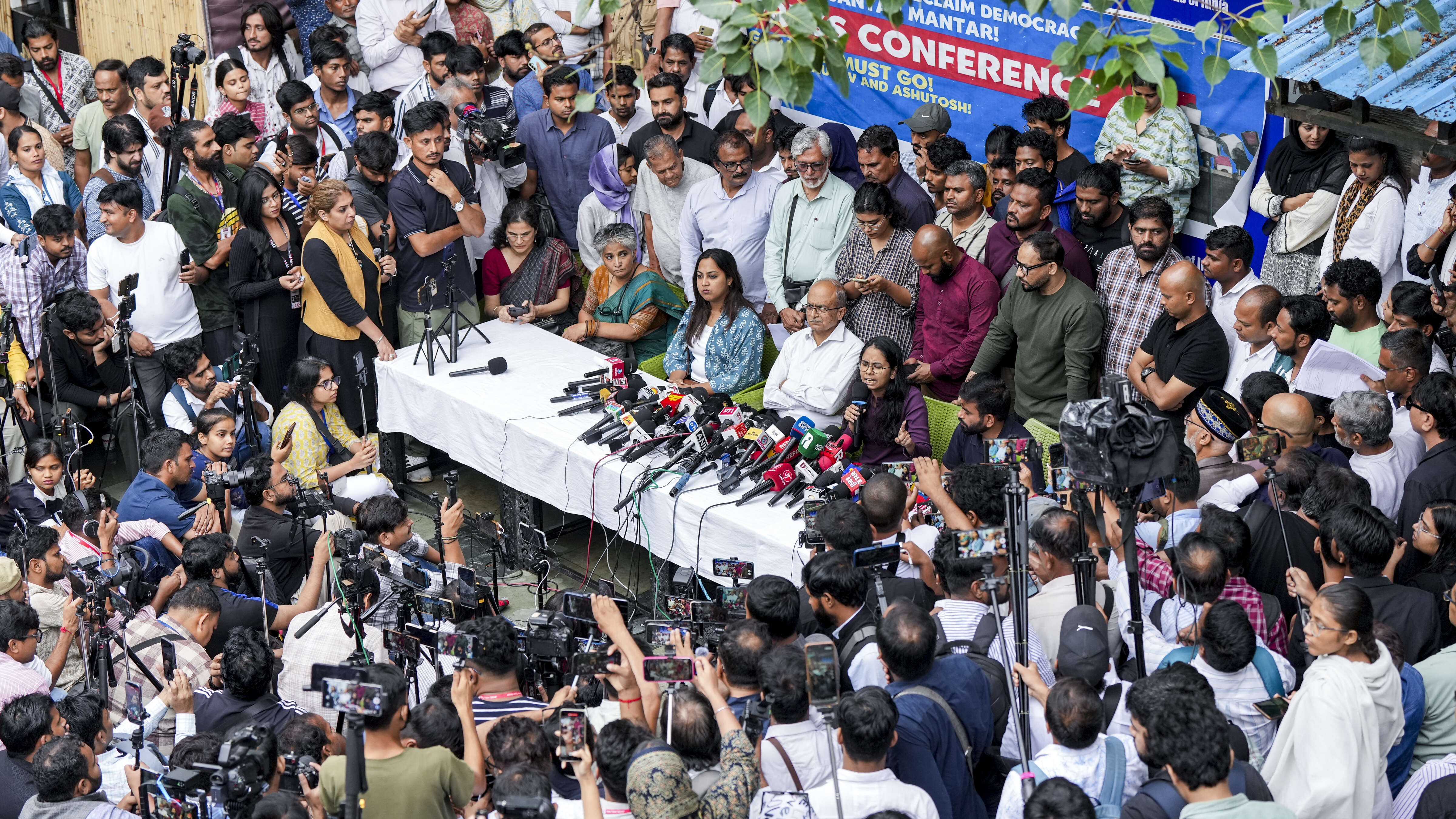 New Delhi: Advocate Prashant Bhushan, and others during a press conference at the Press Club of India, in New Delhi. Dipke announced a national 'Lehra Do Tiranga' demonstration scheduled for Oct. 16 to protest against the detention of party activists and student leaders during ongoing demonstrations against Chief Election Commissioner Gyanesh Kumar. (PTI Photo/Arun Sharma)(PTI10_15_2026_000335B)