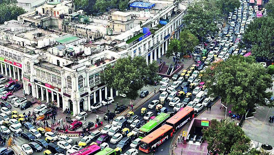 134981167 India's Two Parallel Economies, ETCFO