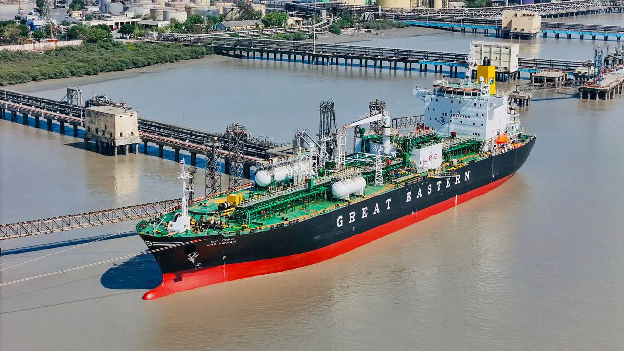 Essar Ports Announces ₹2,276 Crore Tuna Tekra Terminal Project at ...